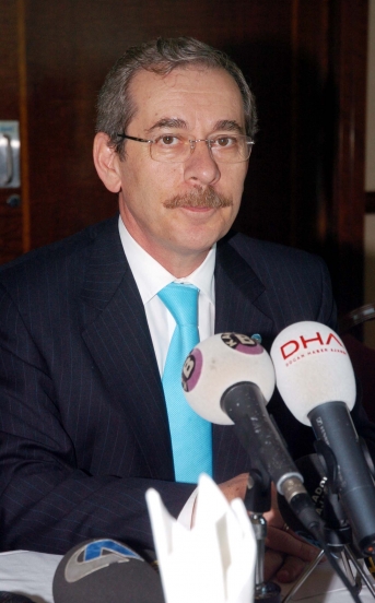 Başbakan'ın varlığı başlı başına bir krizdir