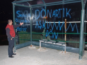 Aşkına son durakta çare aradı