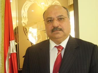 Benim kaymakamım işini bilir