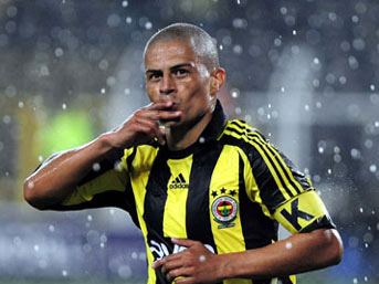 Hangi futbolcu için dua ediyor?