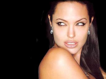 Angelina'nın 'karanlık' seks sırları