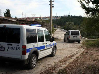 Arap plakalı cipte, eli bağlı 3 çocuk alarmı