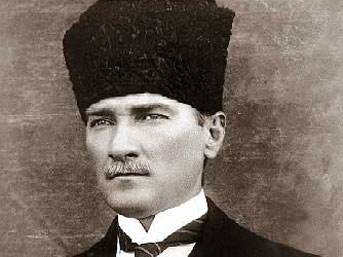 Atatürk'ün bilinmeyen çok yakın akrabaları