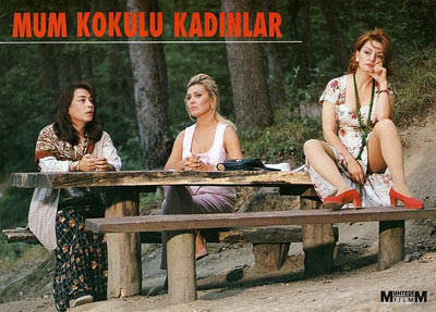 MUM KOKULU KADINLAR (1996)
