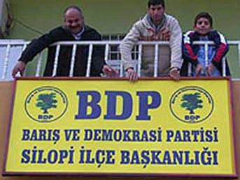 DTP gitti yerine Bar�� ve Demokrasi Partisi (BDP) geldi