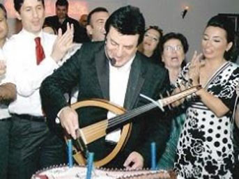 Coşkun Sabah 57. yaş gününü kutladı!