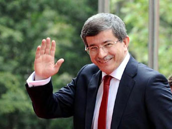 Davutoğlu'na büyük onur