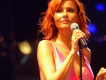 kavun sizi Deniz Seki konserine götürüyor!