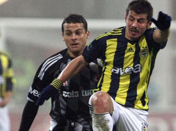 Fenerbahçe'de Emre şoku!