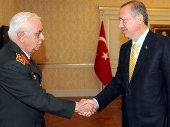 Tek tip askerlik Başbakan'ın önünde
