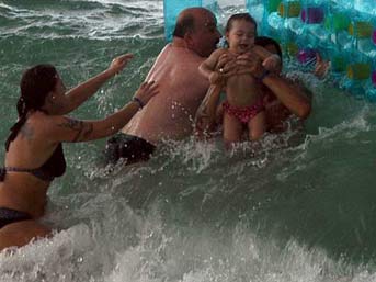 Alanya'da korkutan hortum