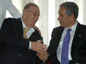 Doğramacı öldü