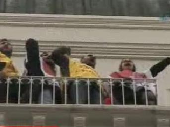 İspanyol Kültür Merkezi işgal edildi