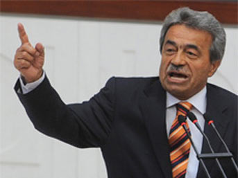 Kamer Genç'in eski sevgiliden şok iddia!