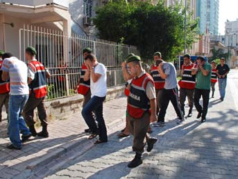 Flaş...Adana'da dev KPSS operasyonu!