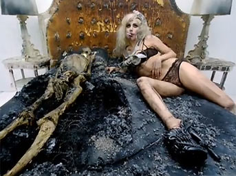 Lady Gaga'dan sıradışı bir klip daha