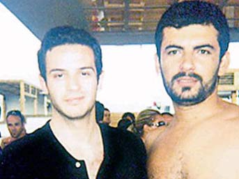 Murat Başbuğ’un yanındaki kişi konuştu!
