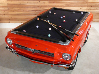 Mustang tutkunlar�na �zel bilardo masas�