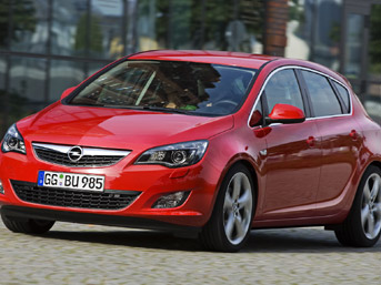 Yeni Opel Astra'n�n fiyatlar� a��kland�