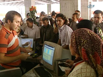 Selde zarar gören mallar kapış kapış!