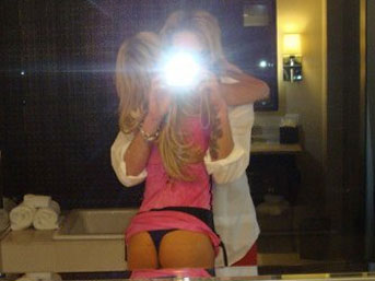 Yine Playboy yine skandal