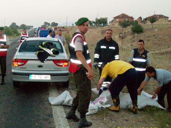 Yaralı kurtuldu, yardım isterken öldü