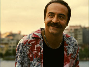 Yılmaz Erdoğan baba oldu