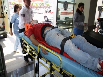 İncesu'da Trafik Kazası 1 kişi öldü, 3 kişi yaralandı İncesu'da Trafik Kazası 1 kişi öldü, 3 kişi yaralandı
