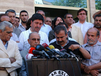 29 vekil şimdilik BDP'de