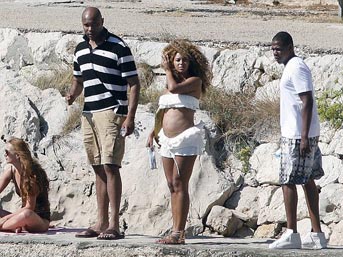 Hamile Beyonce Avrupa tatilinde!