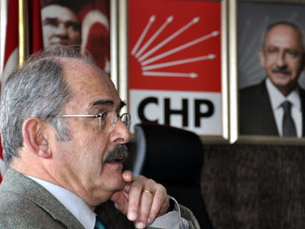 Büyükerşen, CHP'ye katıldı
