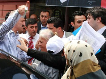"Çek git, kovuldun"