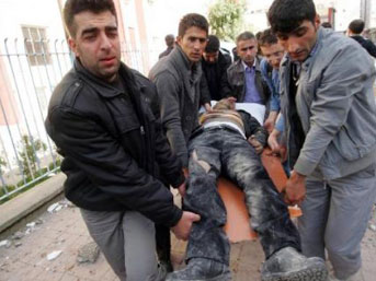 Deprem Erciş'i vurdu