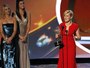 emmy-odul.jpg