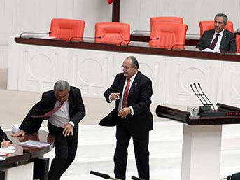 Salim Uslu o hareketi savundu