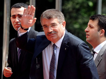 Silvan komutanları görevden alındı