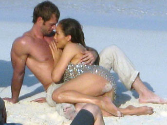 Lopez'den sıcak temas!