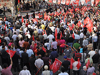 Kebaplı konserli miting