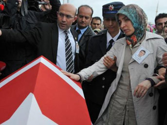 Şehit polisin eşi: 'Ağlamadım ağlamayacağım'