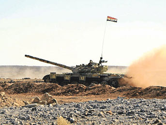 Suriye tankları Türkiye sınırında