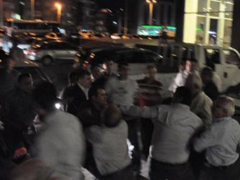 Belediye başkanına yumruklu saldırı