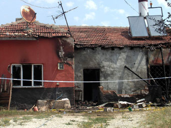 Tecavüz edip diri diri yaktı