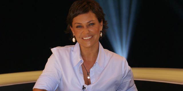 hulya-avsar-poz_640.jpg