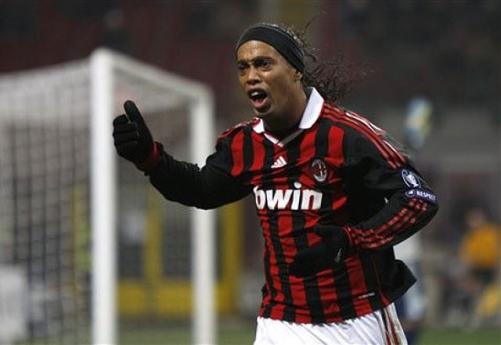 ronaldinho-milan-30742_501.jpg
