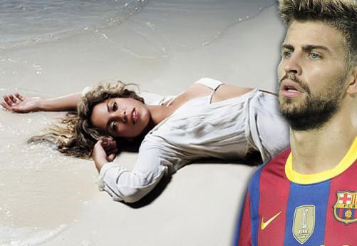 shakira y pique en blanes. shakira y pique en lanes.