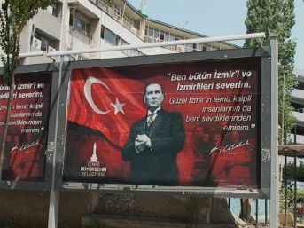 BEN BÜTÜN İZMİR'İ VE İZMİRLİLERİ SEVERİM