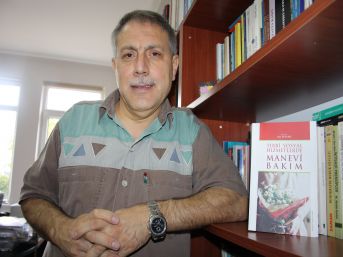 Prof.Dr. Seyyar: Yaşlı ve özürlüler manevi bakımın eksikliğini yaşıyor