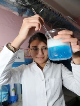 Endüstri meslek lisesi öğrencileri sabun üretip satıyor